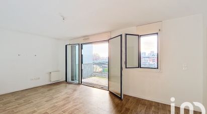 Appartement 3 pièces de 65 m² à Saint-Denis (93200)