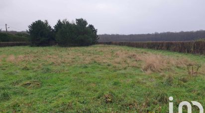 Land of 2,784 m² in Beaumont-le-Roger (27170)