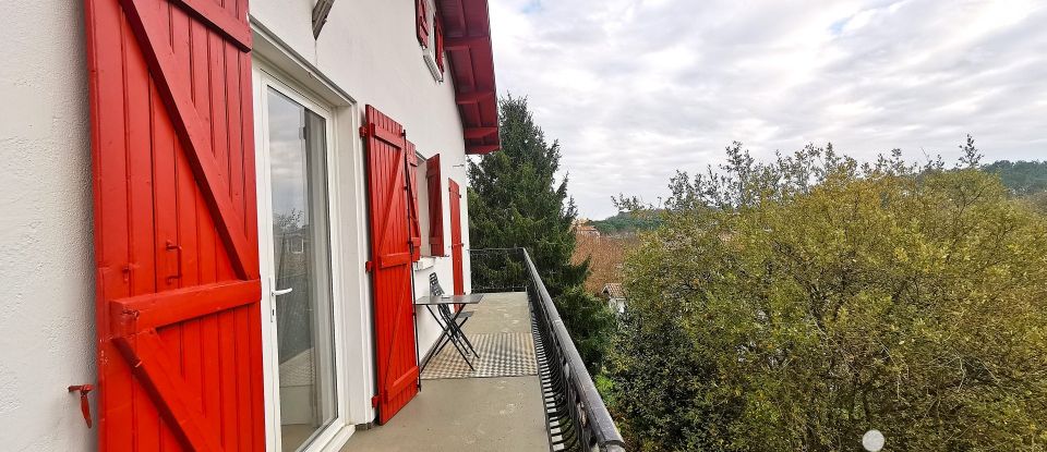 Duplex 4 rooms of 88 m² in Bidart (64210)