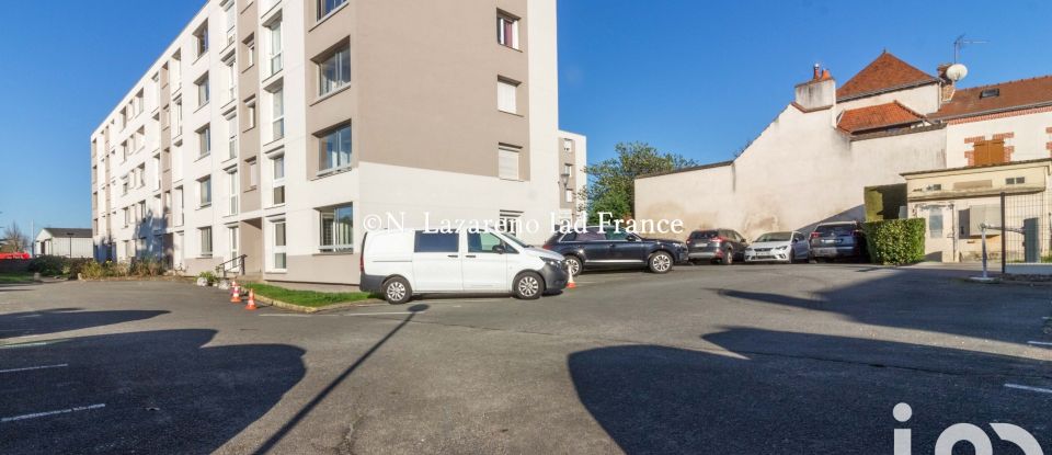 Apartment 1 room of 32 m² in Orléans (45000)