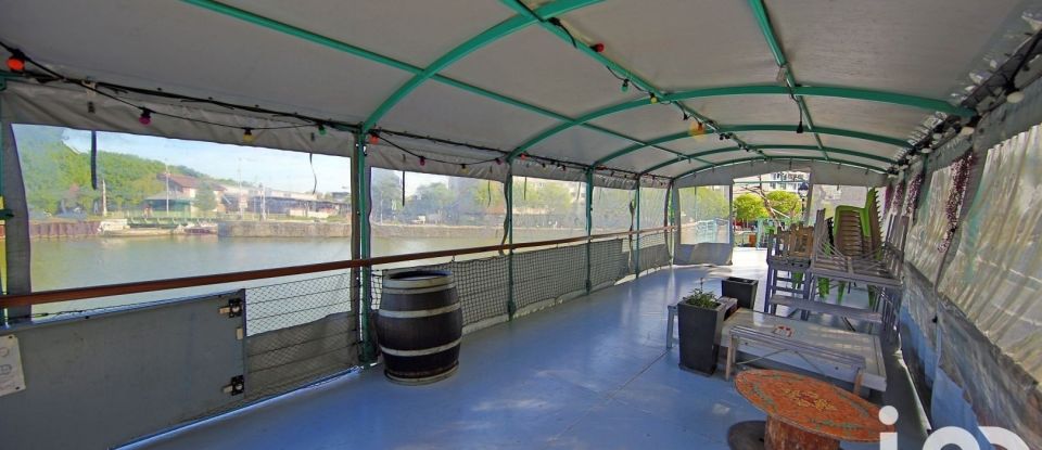 House boat 3 rooms of 170 m² in Paris (75019)