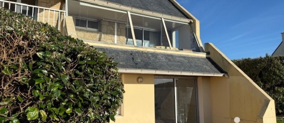 House 10 rooms of 215 m² in Plozévet (29710)