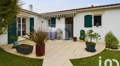 Traditional house 5 rooms of 155 m² in Loix (17111)