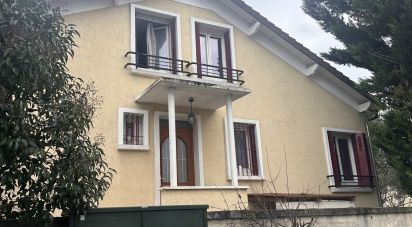 Maison 10 pièces de 143 m² à Bezons (95870)