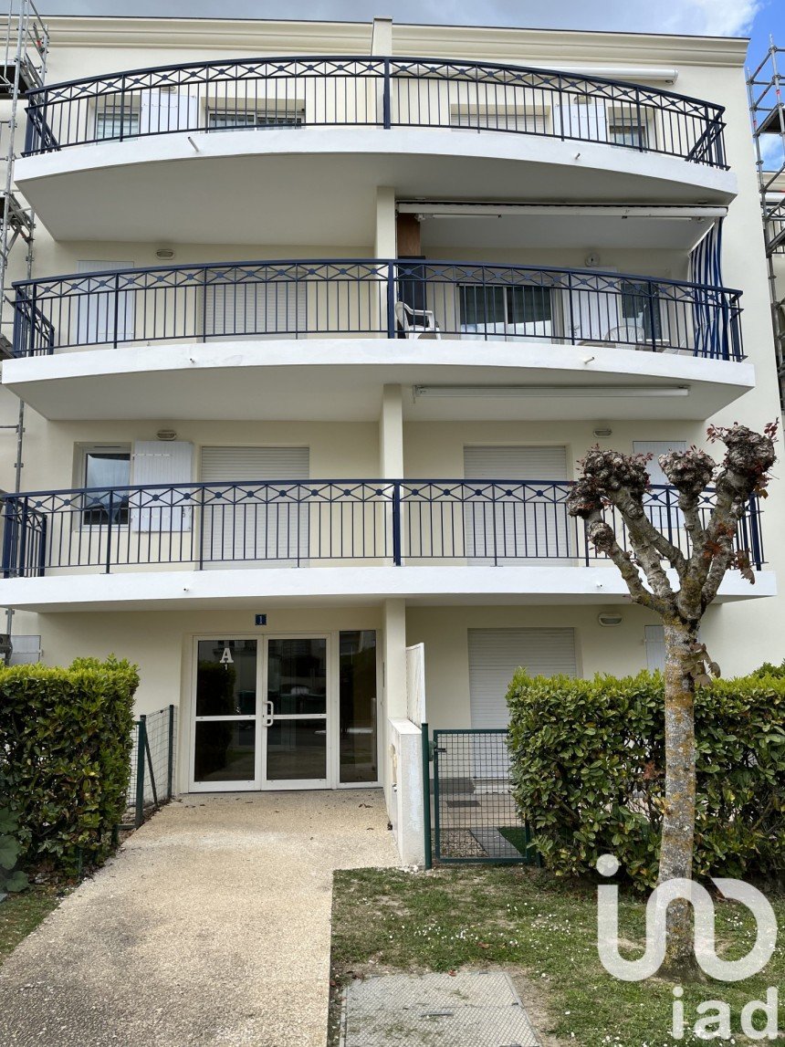 Apartment 2 rooms of 33 m² in Vaux-sur-Mer (17640)