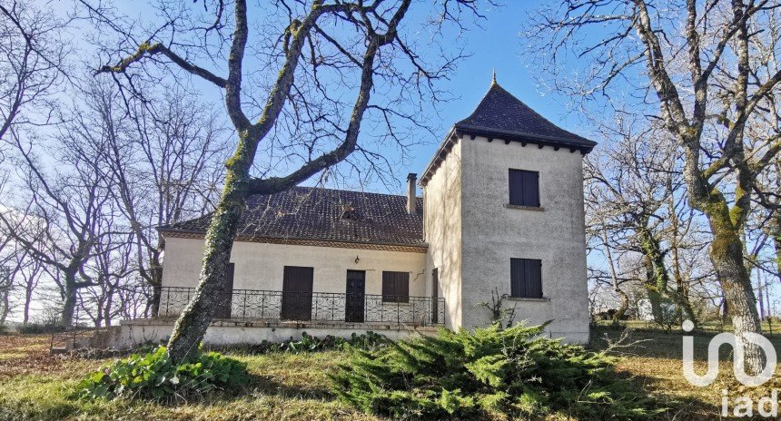 Maison de campagne 5 pièces de 118 m² à Campagnac-lès-Quercy (24550)