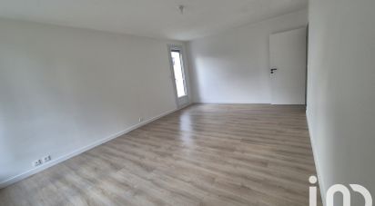 Apartment 3 rooms of 72 m² in Lons (64140)