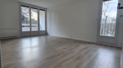 Apartment 3 rooms of 72 m² in Lons (64140)