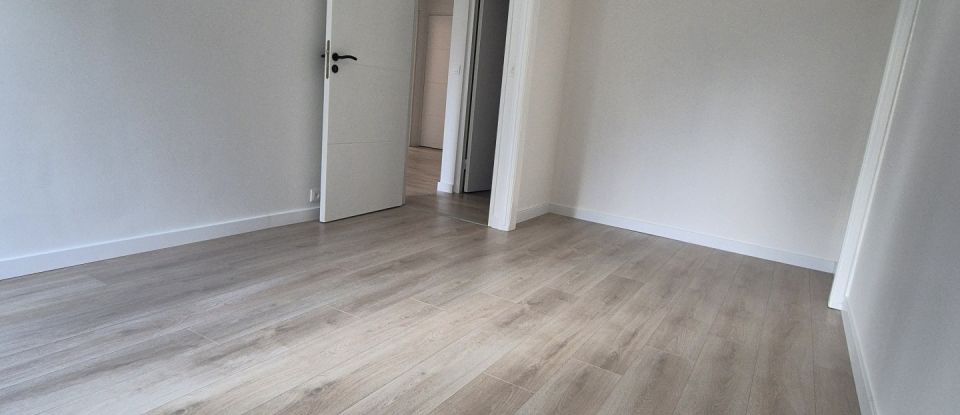 Apartment 3 rooms of 72 m² in Lons (64140)