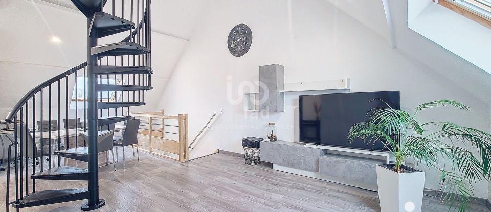 Maison 8 pièces de 230 m² à Buchelay (78200)