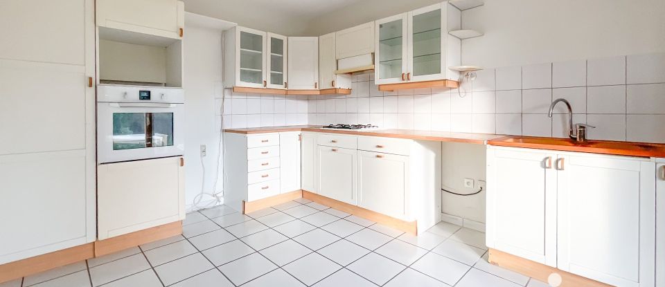 Maison 5 pièces de 106 m² à Décines-Charpieu (69150)