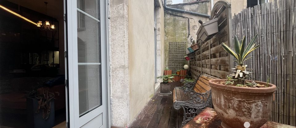 Loft 4 rooms of 120 m² in Chalon-sur-Saône (71100)