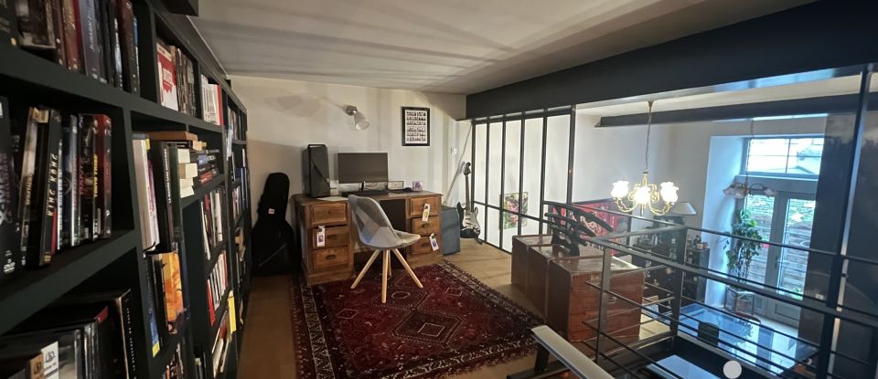 Loft 4 rooms of 120 m² in Chalon-sur-Saône (71100)