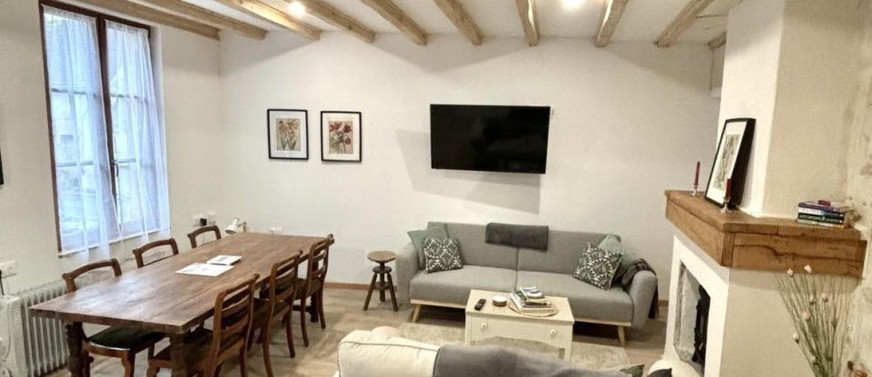 House 4 rooms of 85 m² in Ferrière-Larçon (37350)