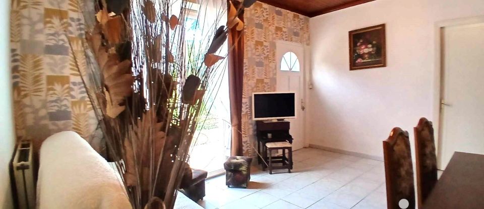 Traditional house 5 rooms of 118 m² in Couiza (11190)