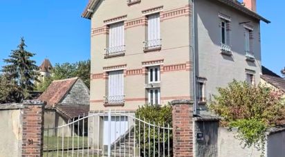 Traditional house 6 rooms of 165 m² in Soucy (89100)