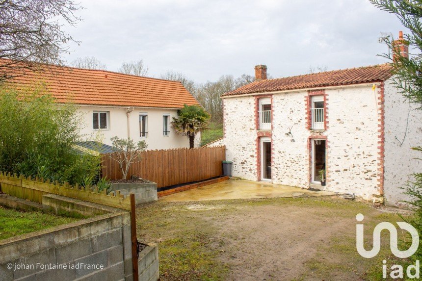 Town house 3 rooms of 67 m² in Chavagnes-en-Paillers (85250)