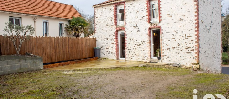 Town house 3 rooms of 67 m² in Chavagnes-en-Paillers (85250)