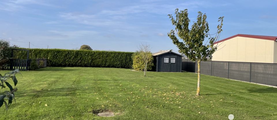 Traditional house 5 rooms of 150 m² in Fresné-la-Mère (14700)