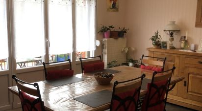 House 4 rooms of 98 m² in Lisieux (14100)