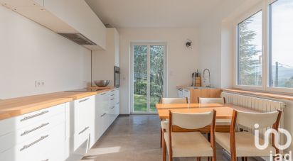 Maison 5 pièces de 167 m² à Brié-et-Angonnes (38320)