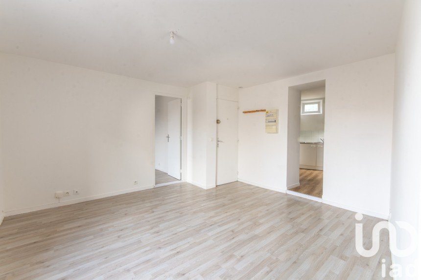 Appartement 2 pièces de 34 m² à Neauphle-le-Château (78640)