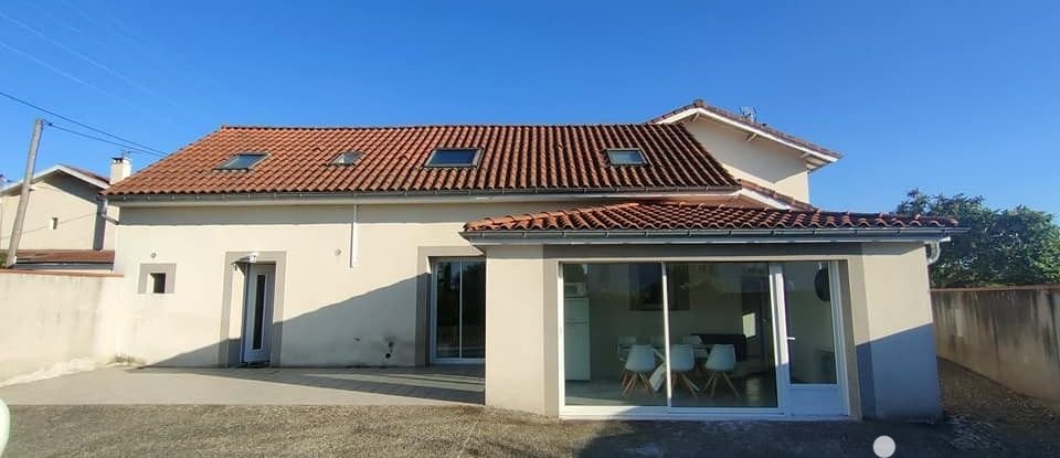 Maison 9 pièces de 180 m² à Tarbes (65000)