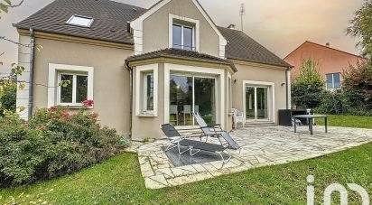 Maison traditionnelle 7 pièces de 213 m² à Évry-Grégy-sur-Yerre (77166)