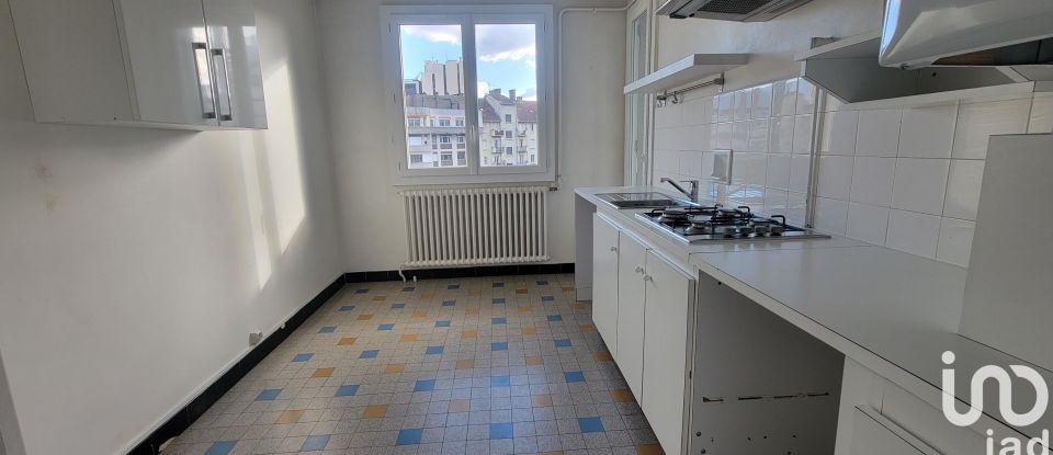 Apartment 4 rooms of 91 m² in Grenoble (38000)