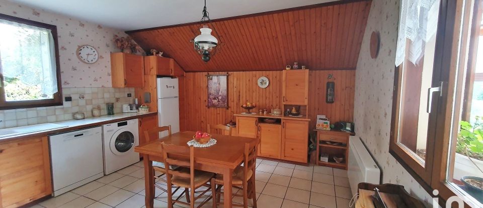 House 4 rooms of 150 m² in Longchaumois (39400)