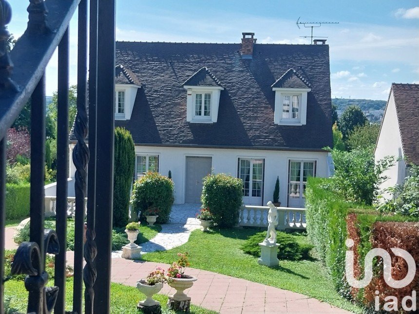 Traditional house 8 rooms of 177 m² in Thorigny-sur-Marne (77400)