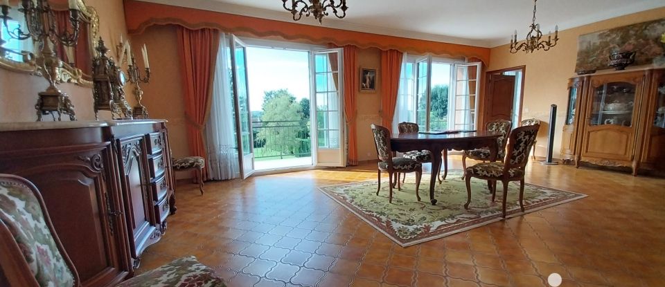 Traditional house 8 rooms of 177 m² in Thorigny-sur-Marne (77400)