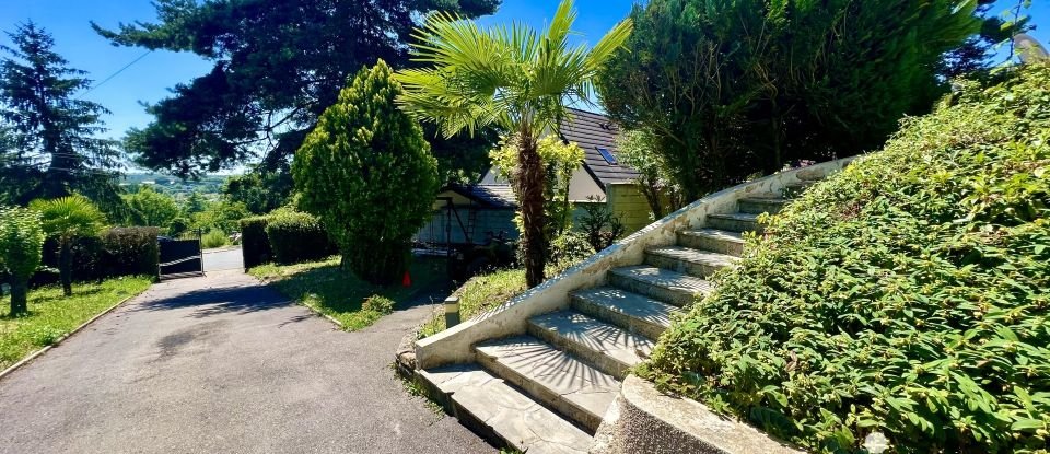 Maison traditionnelle 8 pièces de 140 m² à Corbeil-Essonnes (91100)