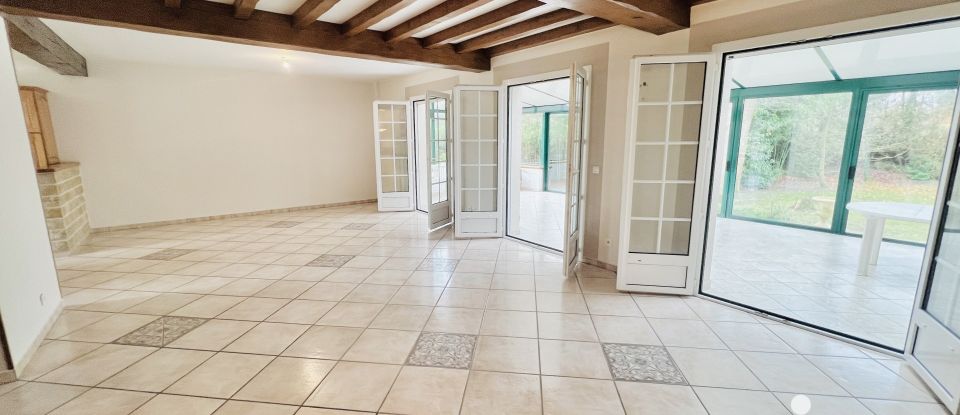 Traditional house 8 rooms of 280 m² in Verneuil-en-Halatte (60550)