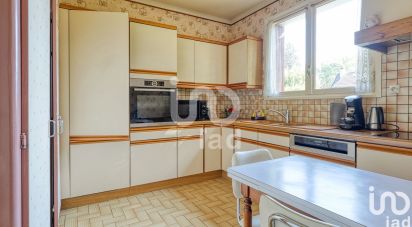 House 5 rooms of 154 m² in Antony (92160)