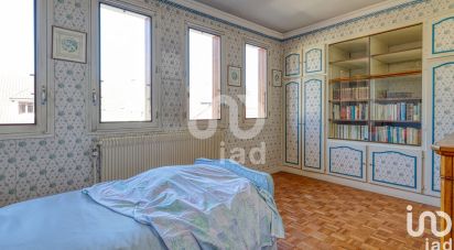 House 5 rooms of 154 m² in Antony (92160)