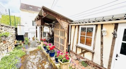 House 5 rooms of 90 m² in Pont-Sainte-Maxence (60700)