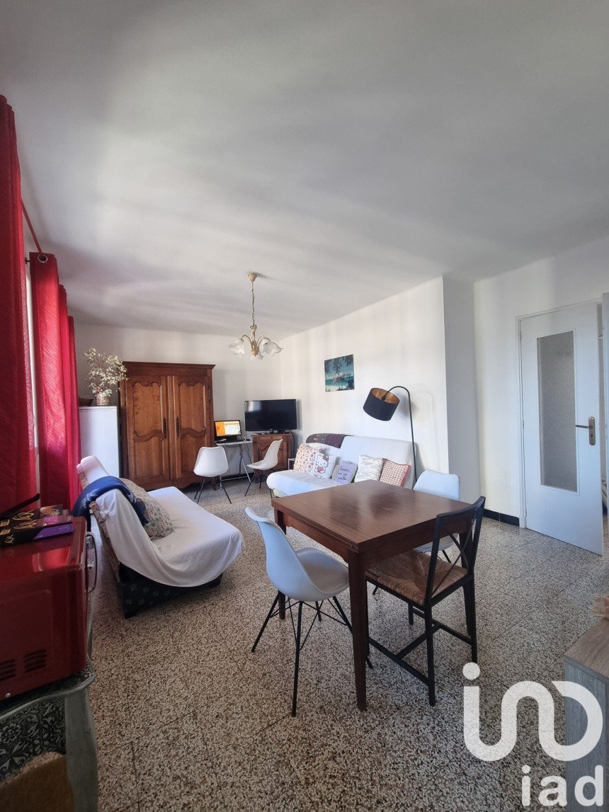 Apartment 3 rooms of 67 m² in Toulon (83000)