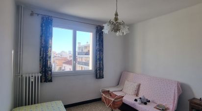 Apartment 3 rooms of 67 m² in Toulon (83000)