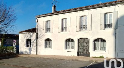 Town house 6 rooms of 199 m² in Jarnac (16200)