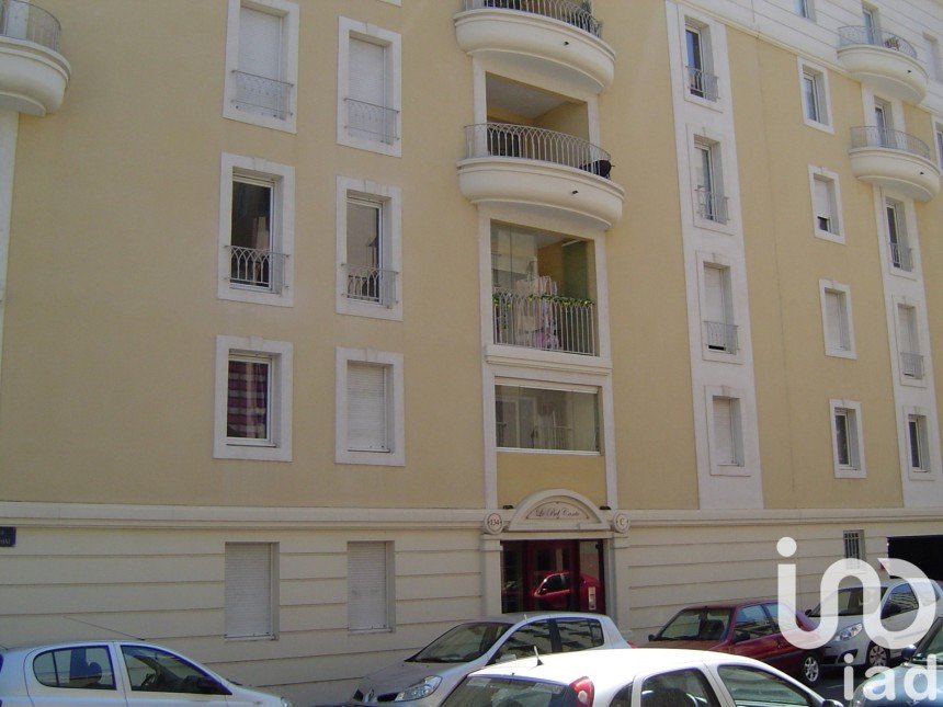 Apartment 3 rooms of 53 m² in Toulon (83000)