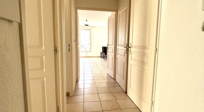 Apartment 3 rooms of 53 m² in Toulon (83000)