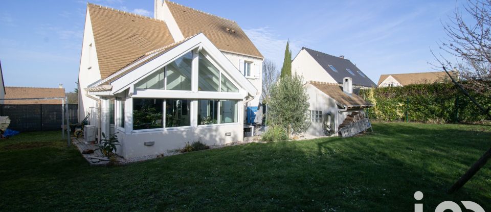 House 5 rooms of 144 m² in Mareuil-lès-Meaux (77100)