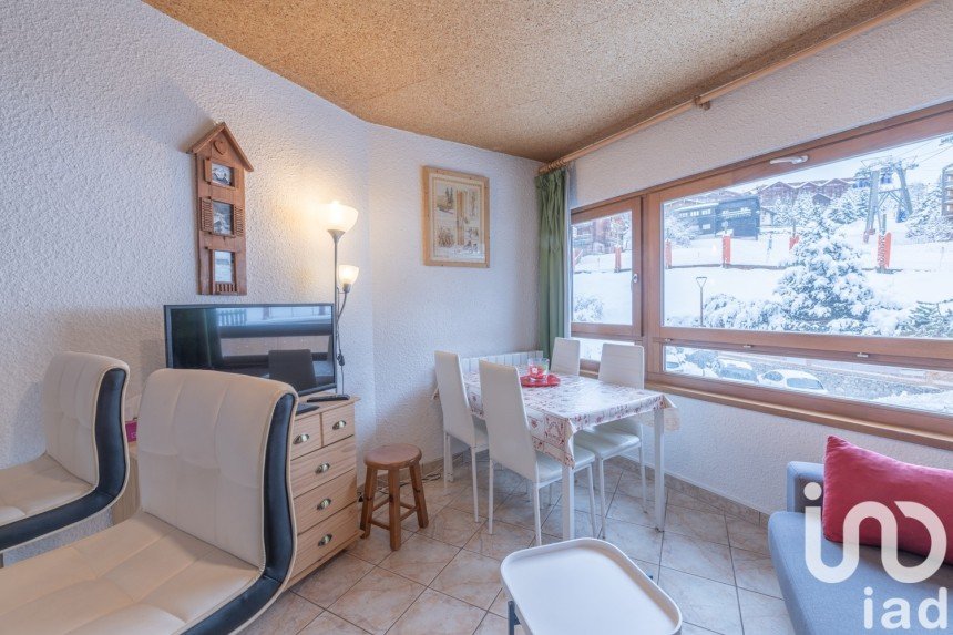 Studio 1 room of 20 m² in L'ALPE D'HUEZ (38750)