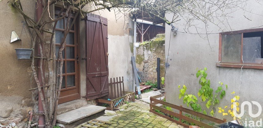 Town house 6 rooms of 121 m² in Autun (71400)