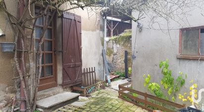 Town house 6 rooms of 121 m² in Autun (71400)