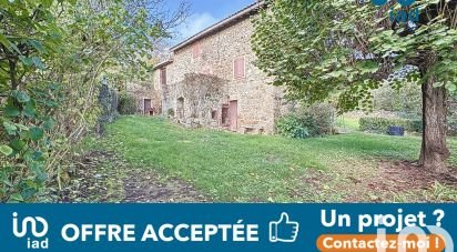 Maison de campagne 3 pièces de 82 m² à Véranne (42520)