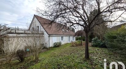 House 9 rooms of 216 m² in Gif-sur-Yvette (91190)