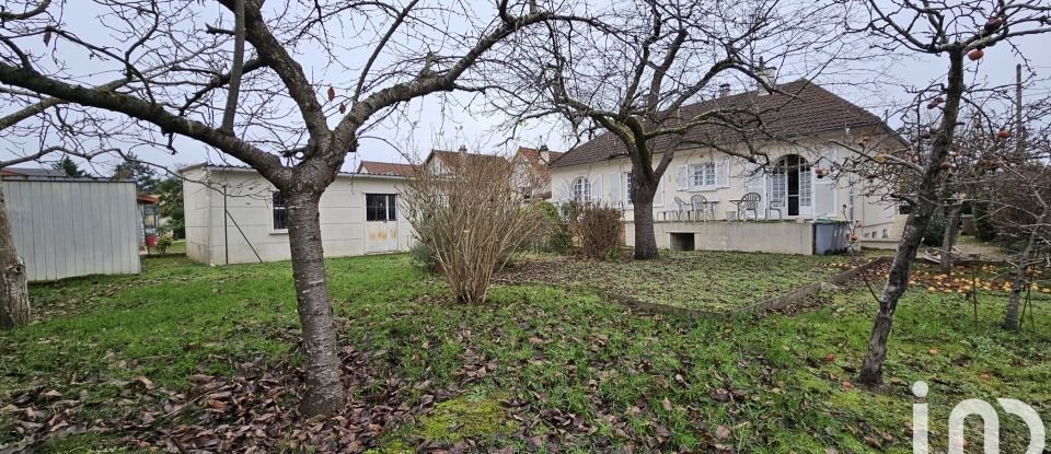 Traditional house 4 rooms of 88 m² in Vigneux-sur-Seine (91270)