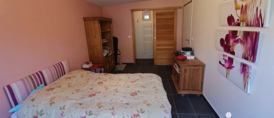 Maison 6 pièces de 190 m² à Léognan (33850)